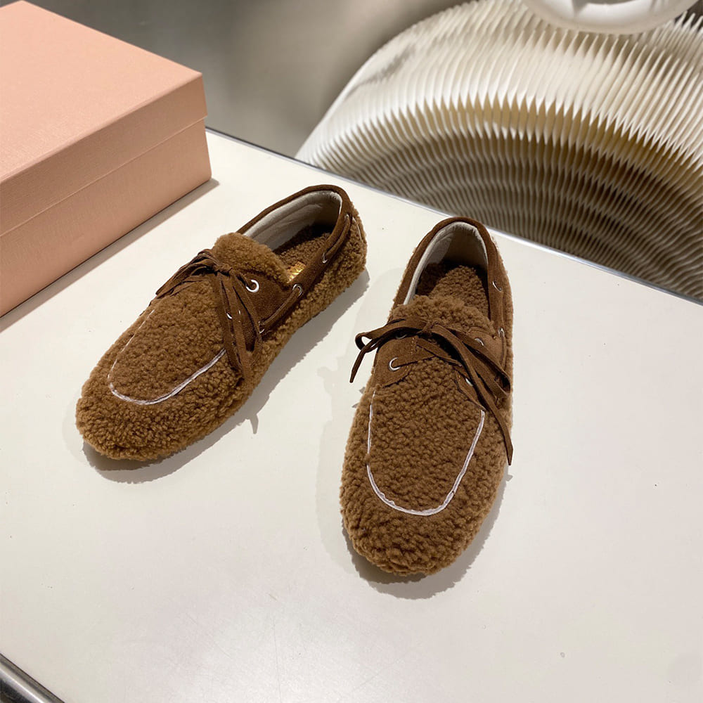 M1um1u Shearing loafers