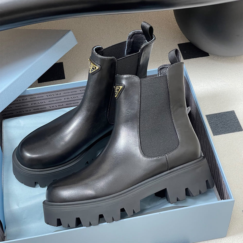 Pra*a Brushed leather booties