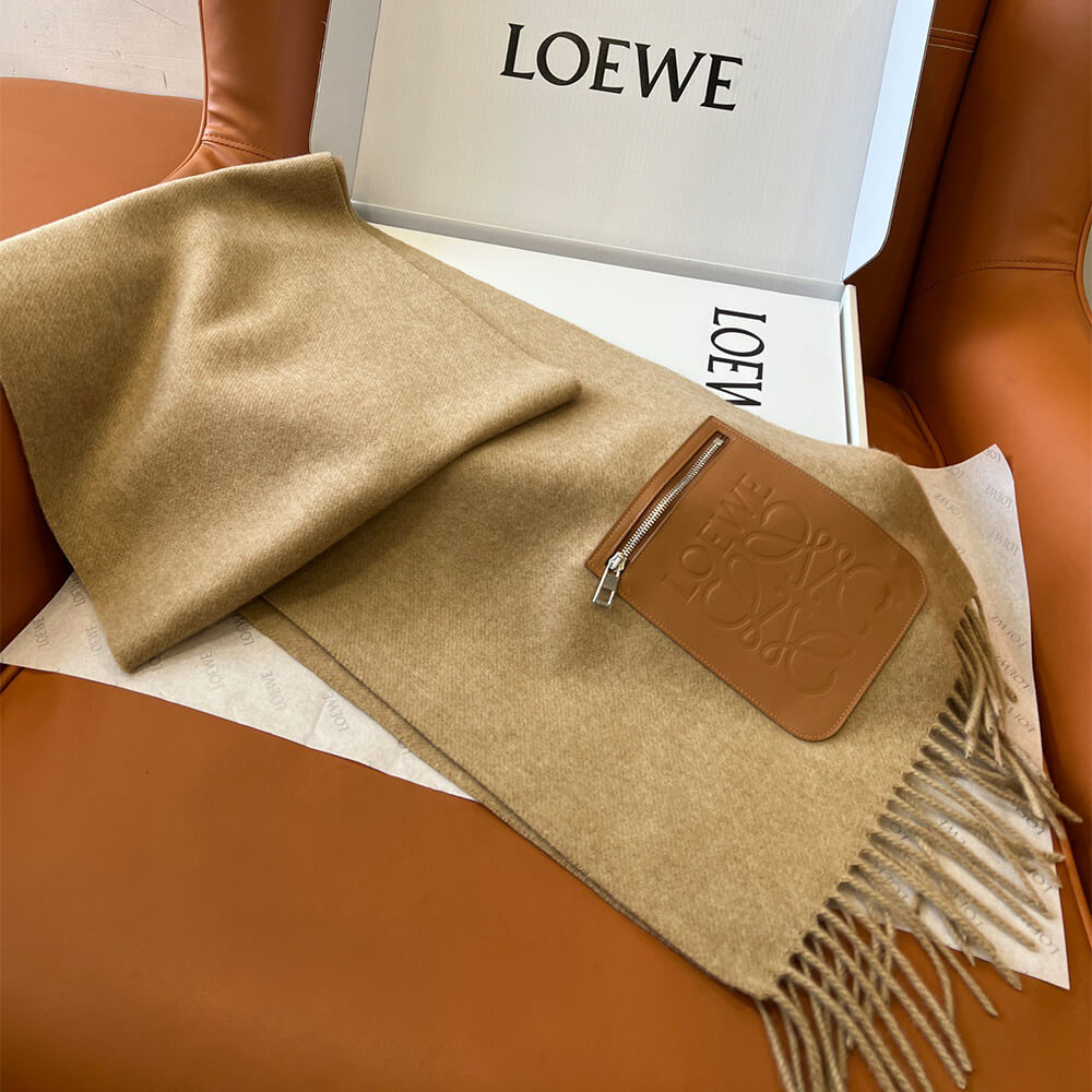 L0ew* Scarf in wool and cashmere