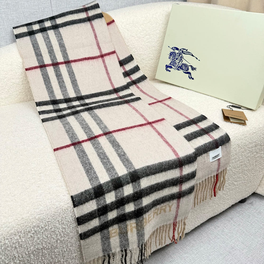 Bv*b*rry Contrast Check Cashmere Scarf