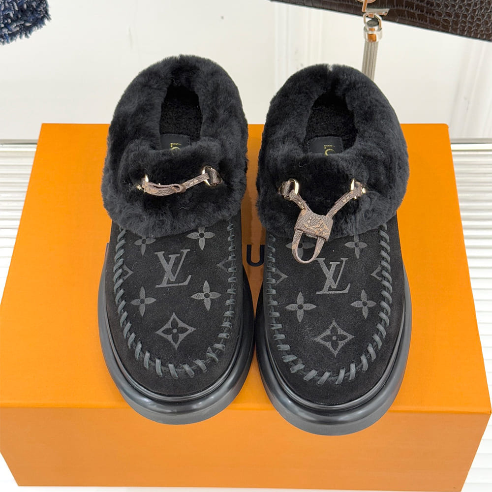 LV Ski Cortina Closed Mule