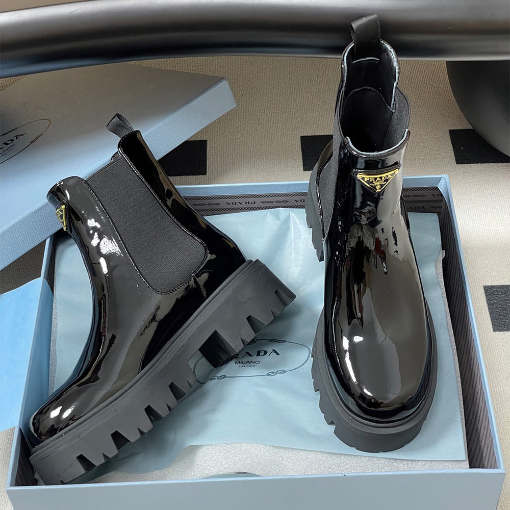 Pra*a Brushed leather booties