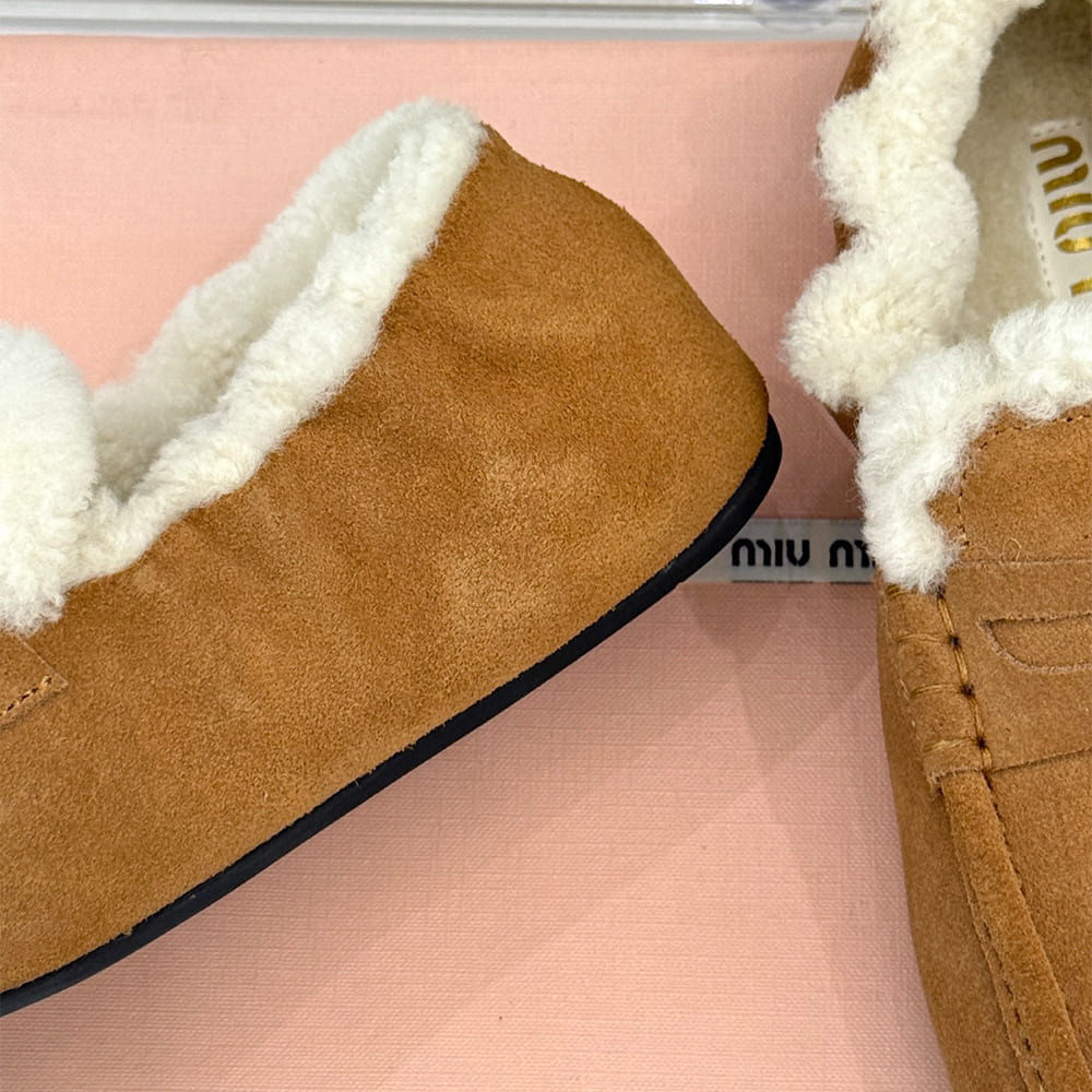 M1um1u Ruches suede loafers