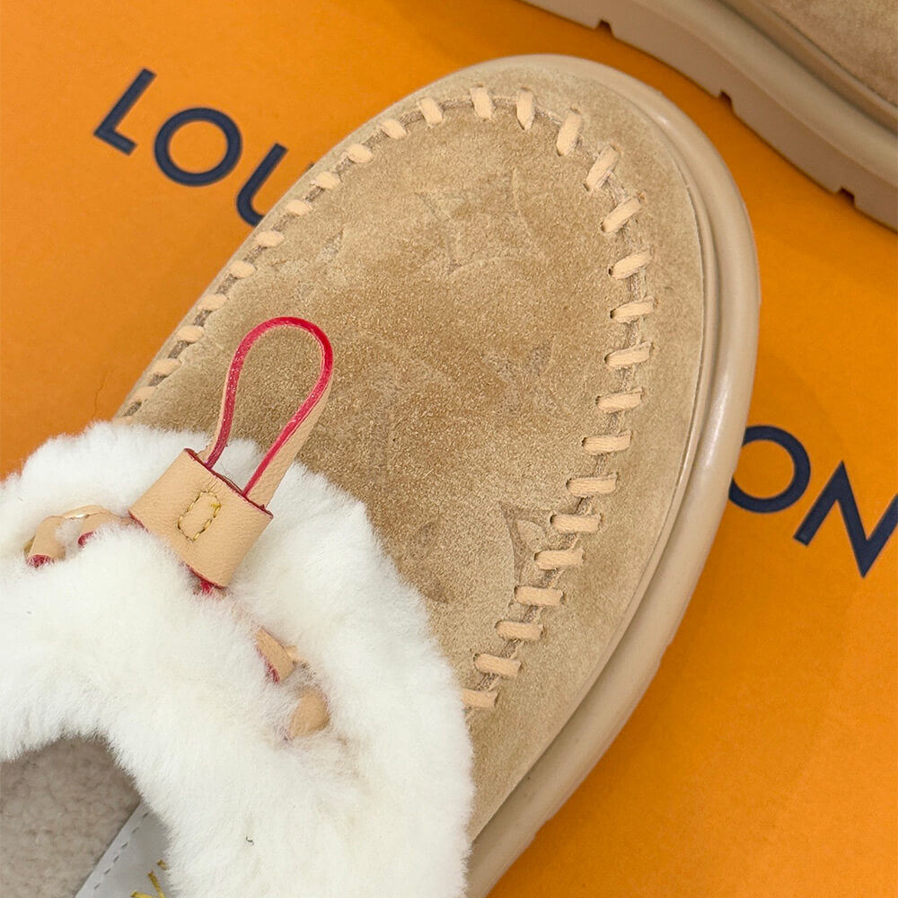 LV Ski Cortina Closed Mule