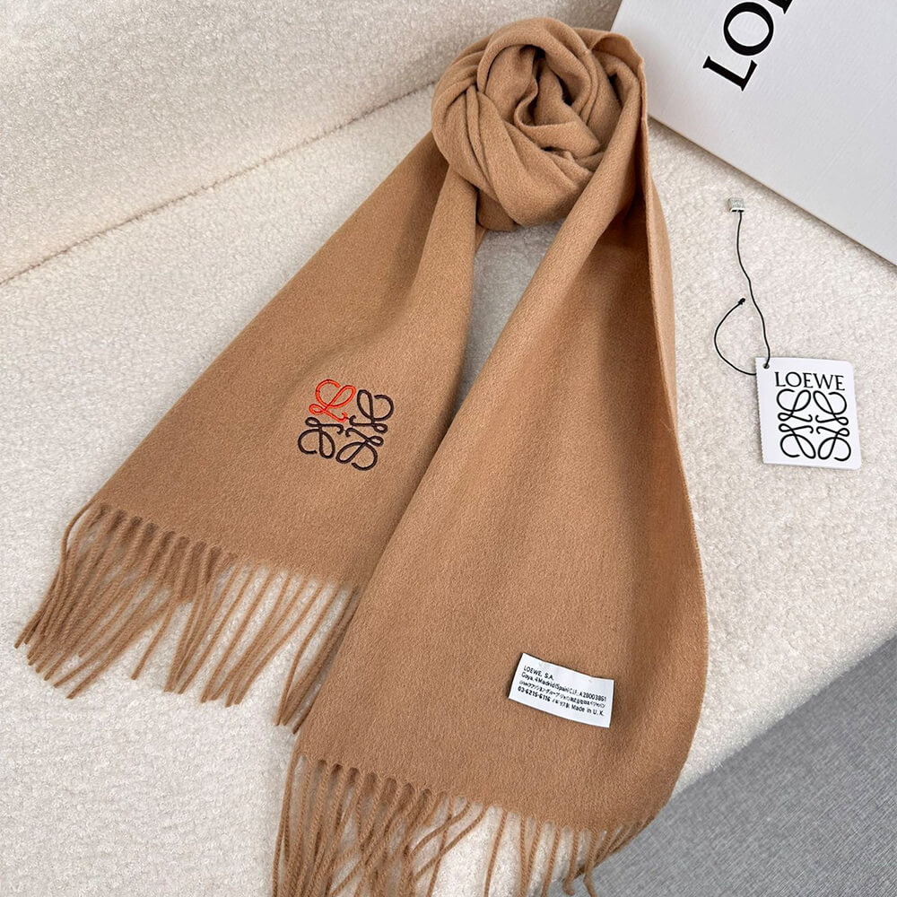 L0ew* Scarf