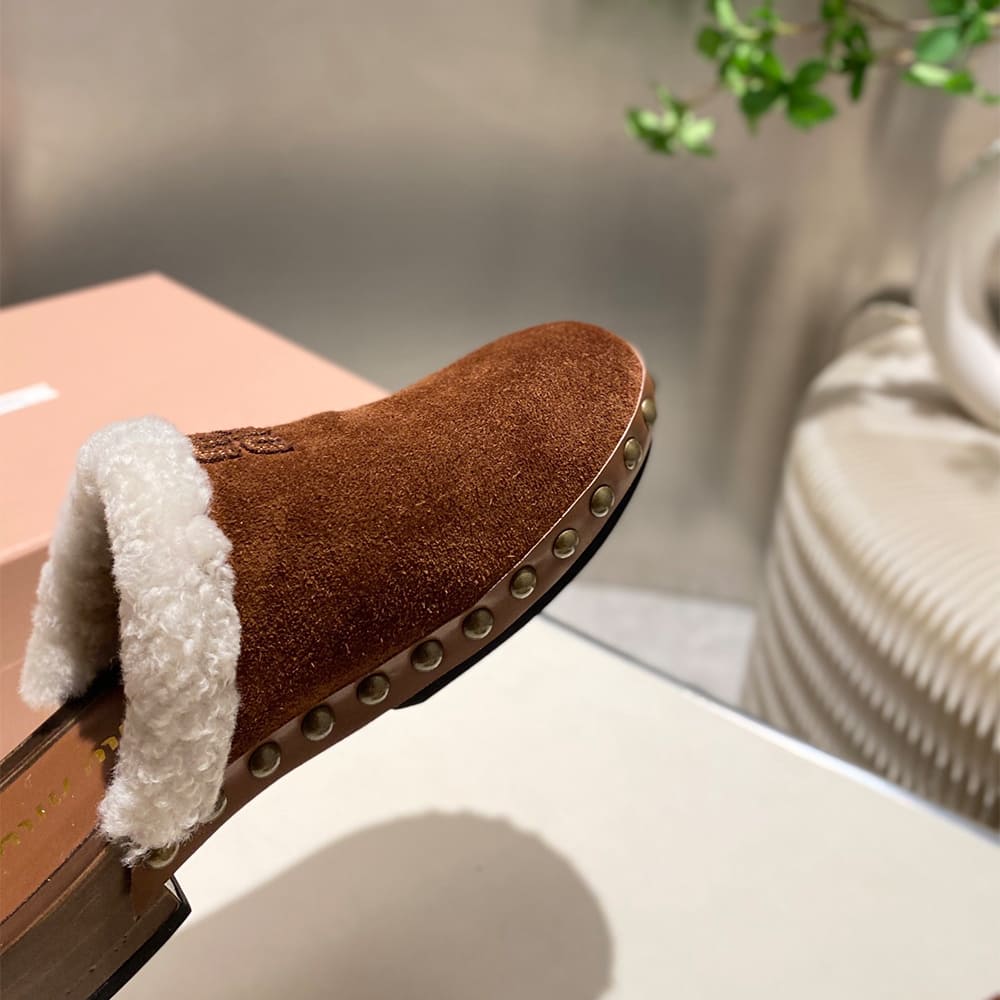 M1um1u Suede clogs