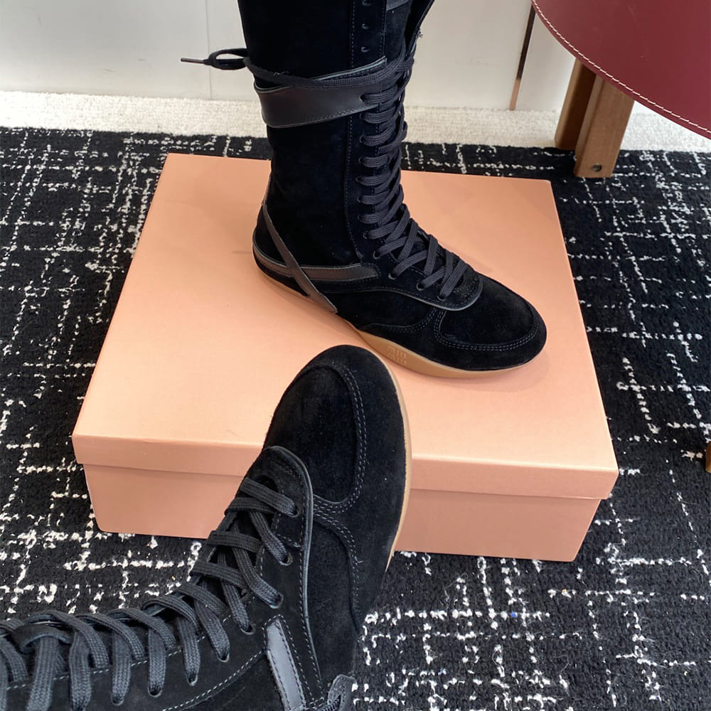 M1um1u boots