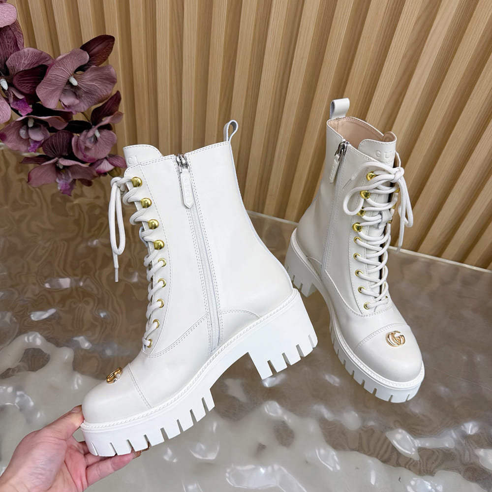 Gvc*1 Women’s lace-up ankle boot with GG
