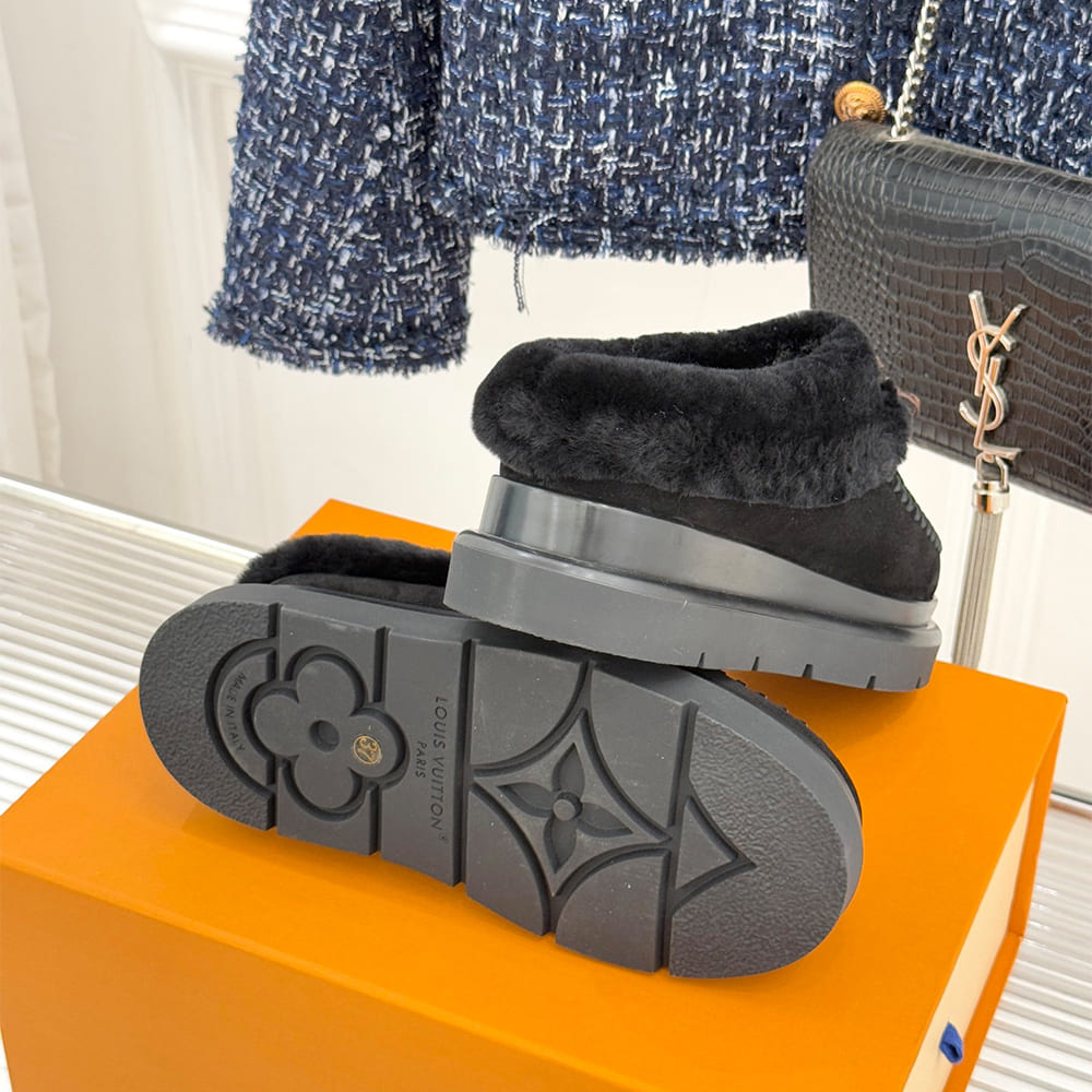 LV Ski Cortina Closed Mule