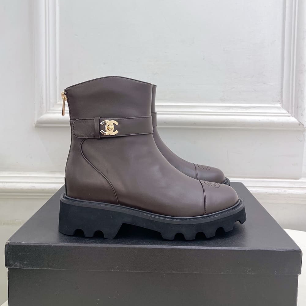 Ch**el Boots