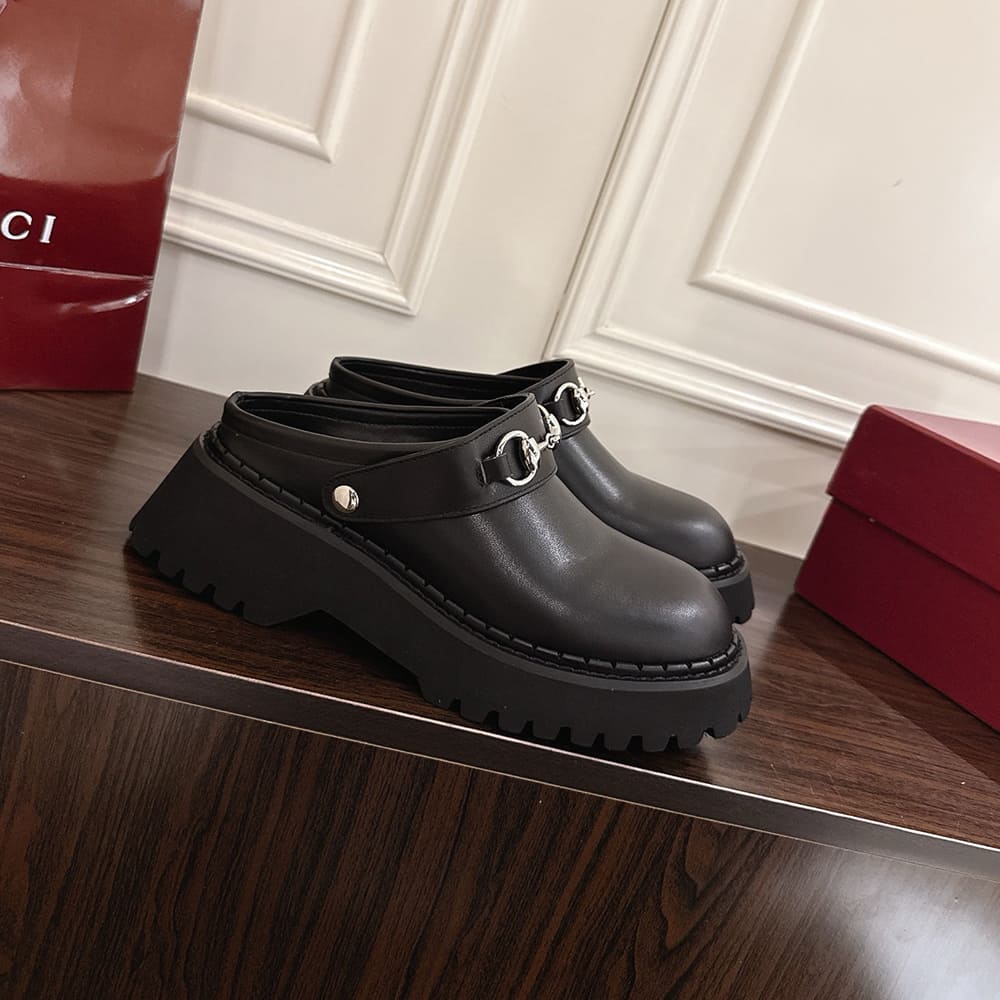 Gvc*1 Women’s mule with Horsebit