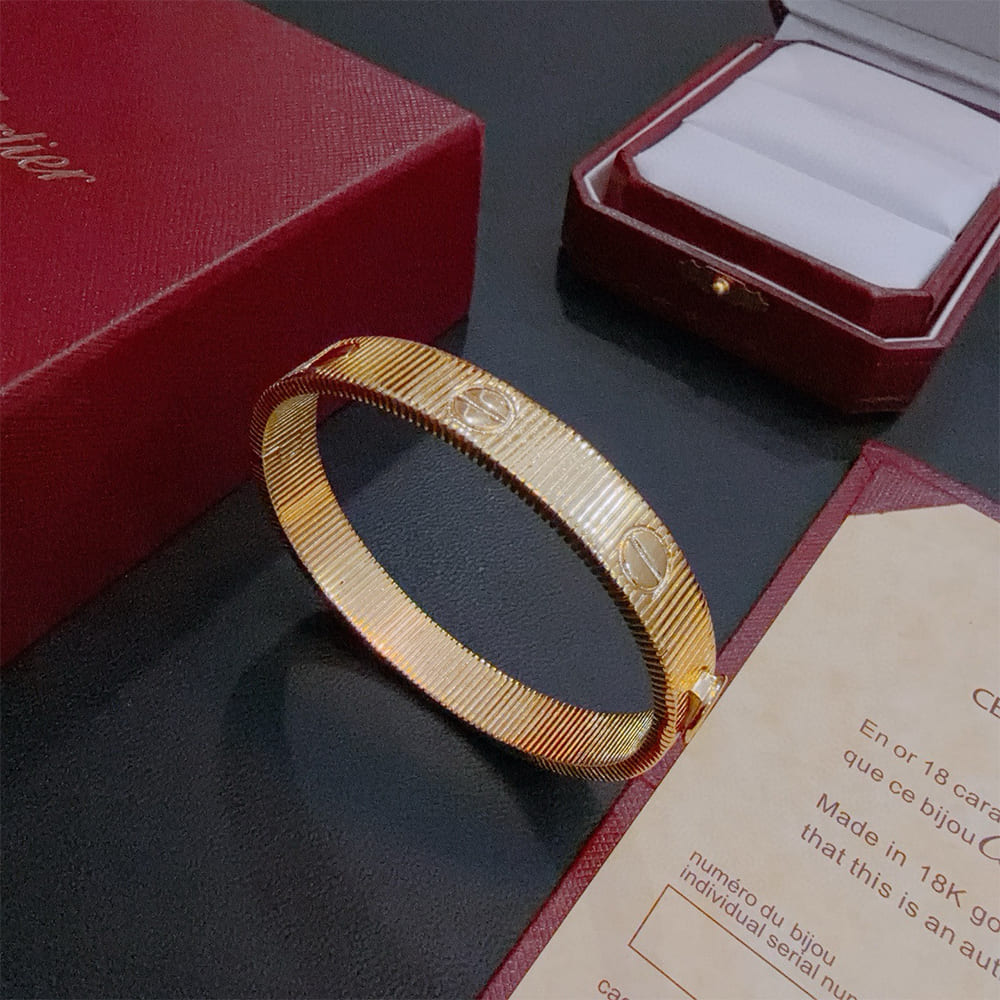 Ca*t1er LOVE Unlimited Bracelet