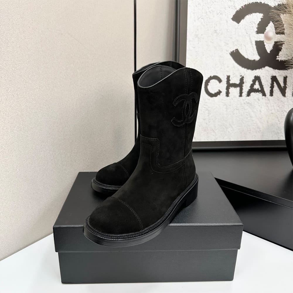 Ch**el Boots