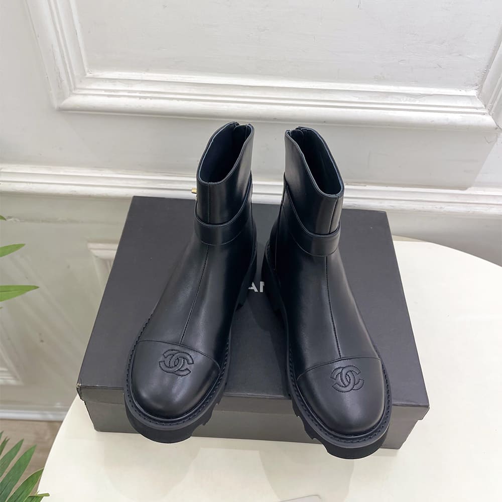 Ch**el Boots