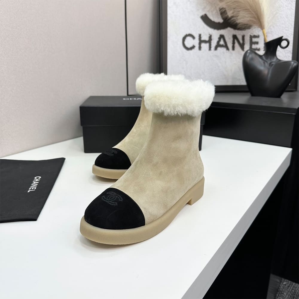 Ch**el Boots