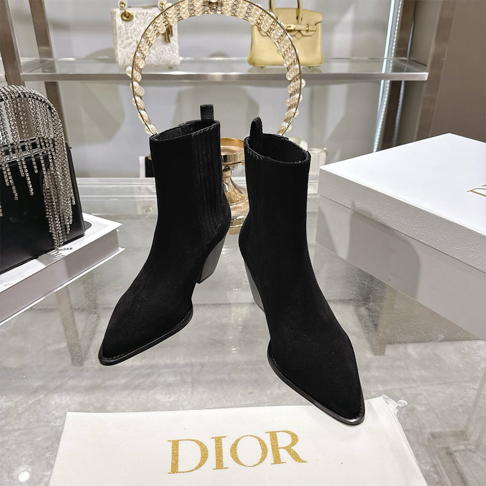 D10r Wild Heeled Ankle Boot