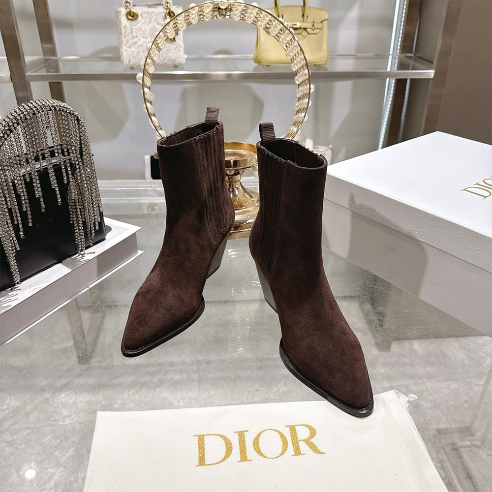 D10r Wild Heeled Ankle Boot