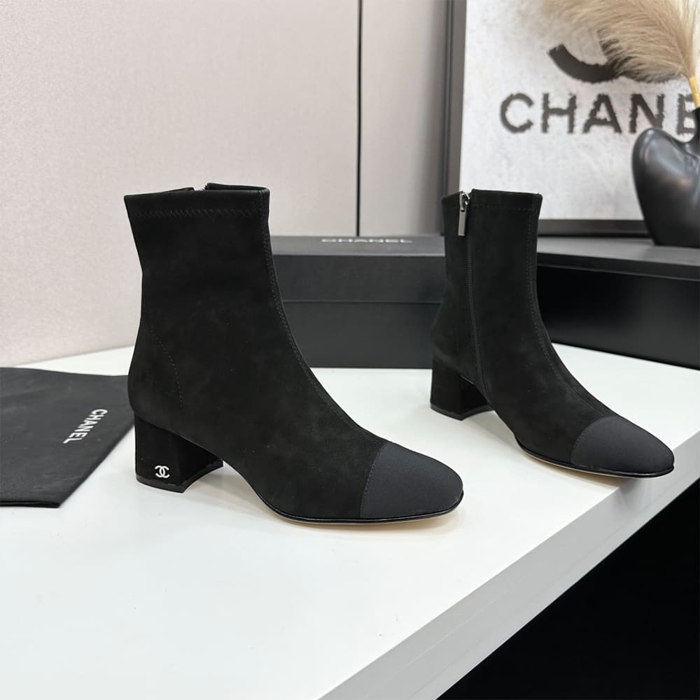 Ch**el Boots
