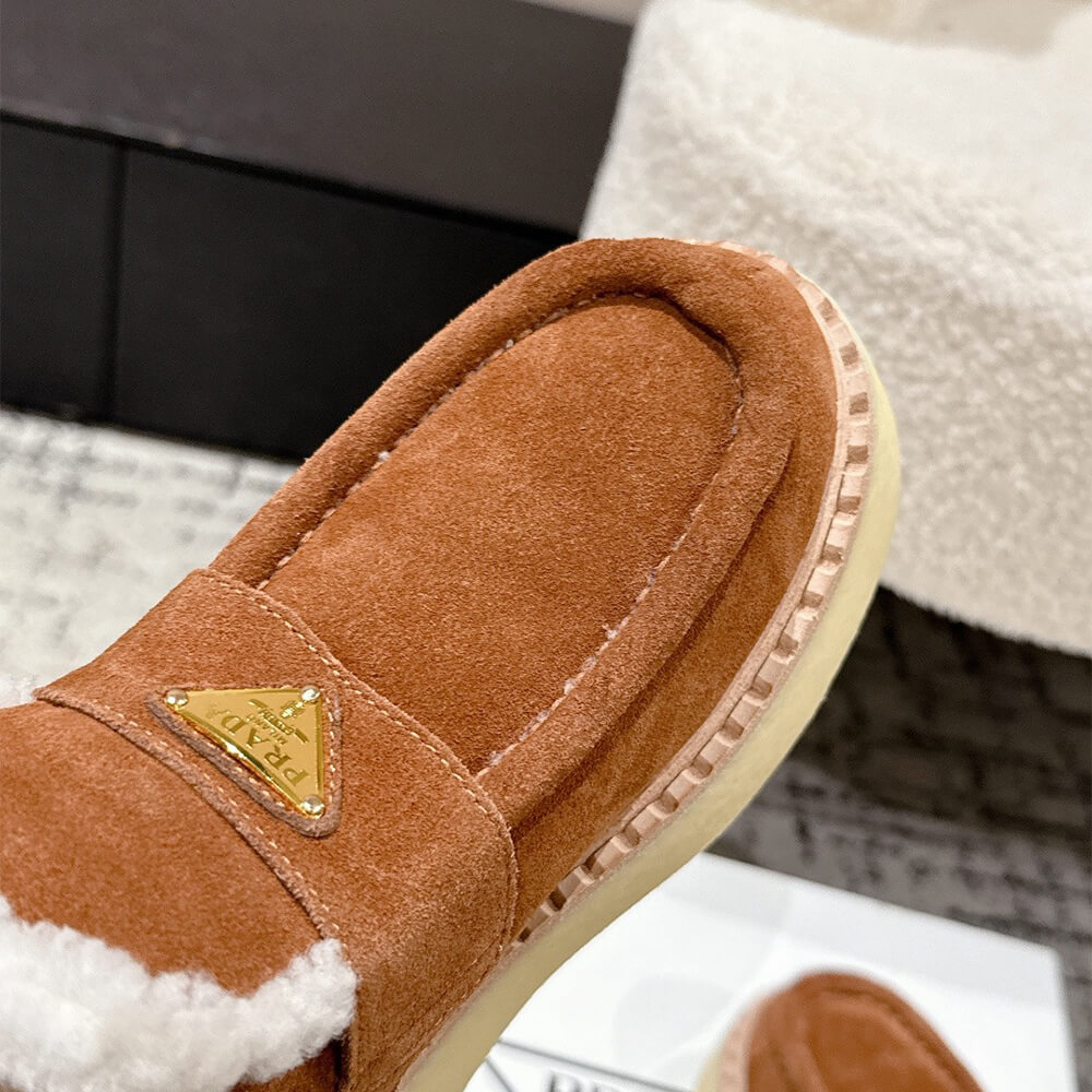 Pra*a Suede loafers