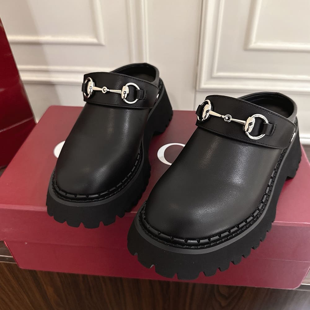 Gvc*1 Women’s mule with Horsebit