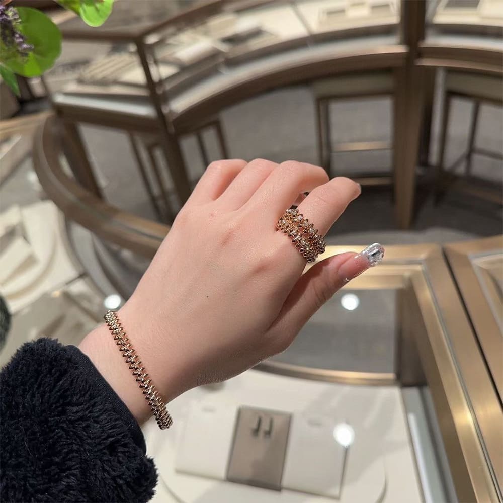 Clash de Ca*t1er bracelet