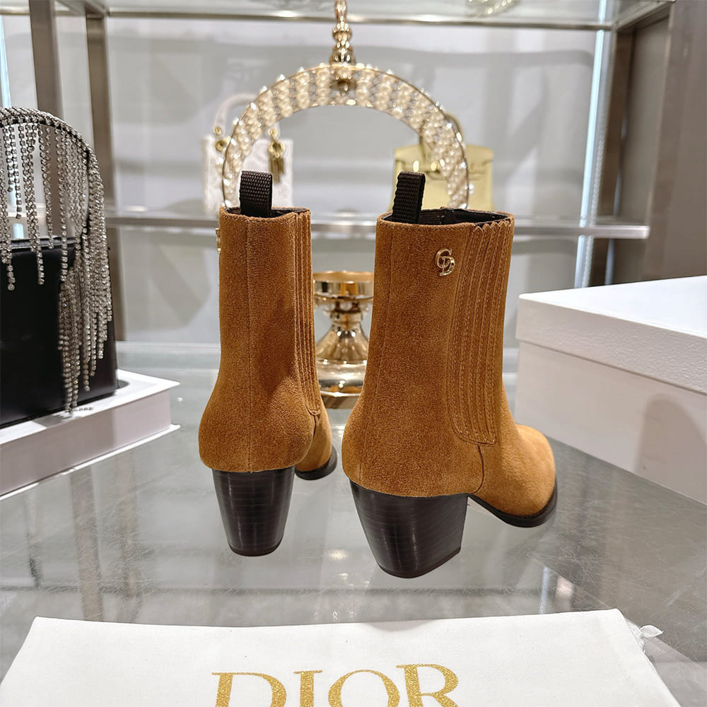 D10r Wild Heeled Ankle Boot