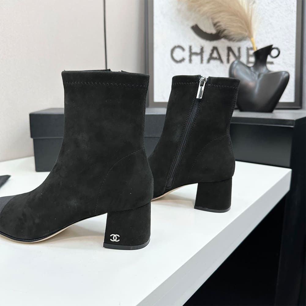 Ch**el Boots