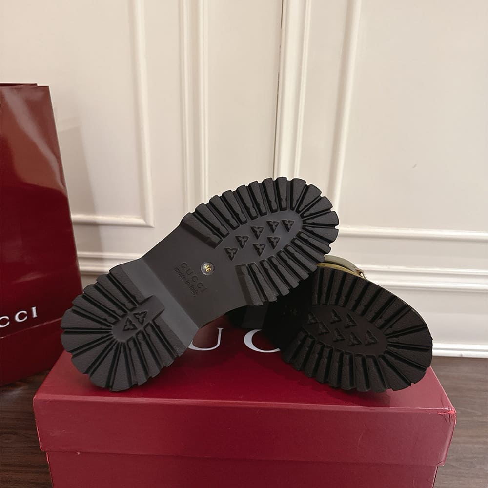Gvc*1 Women’s mule with Horsebit