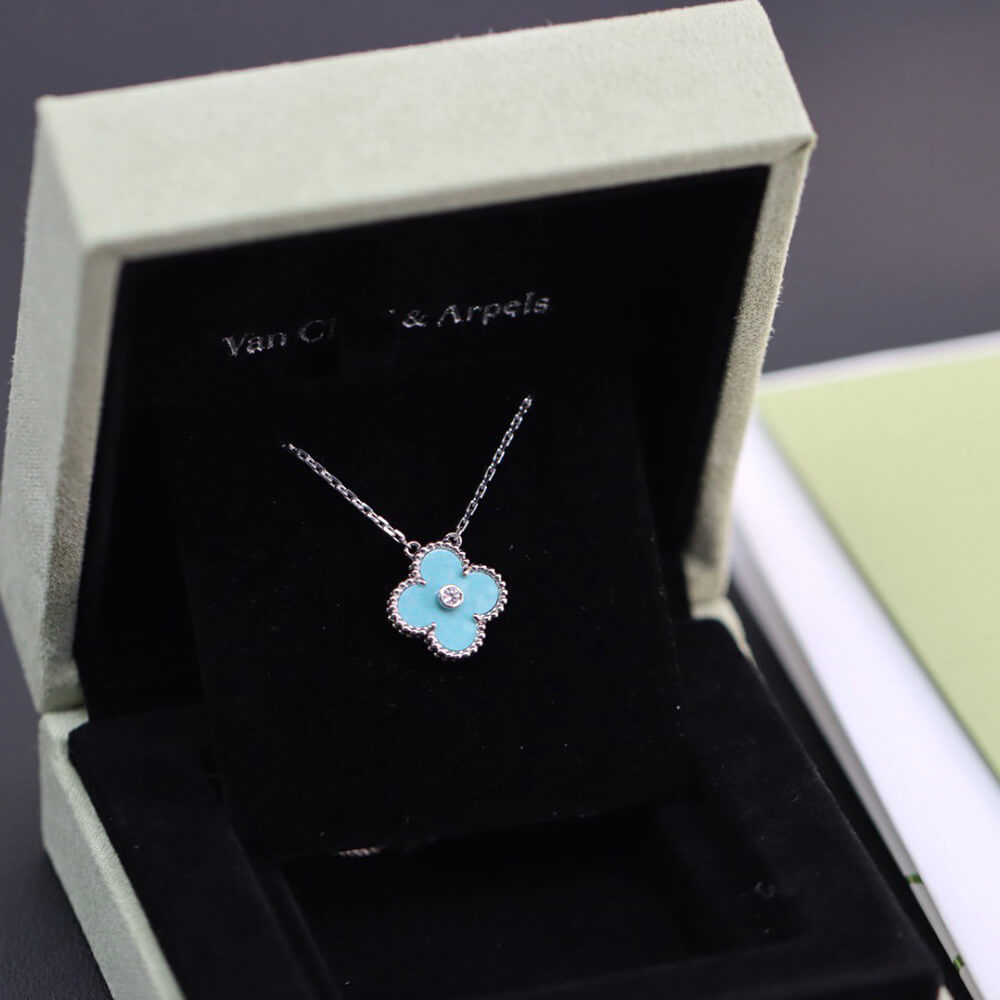 VCA necklace