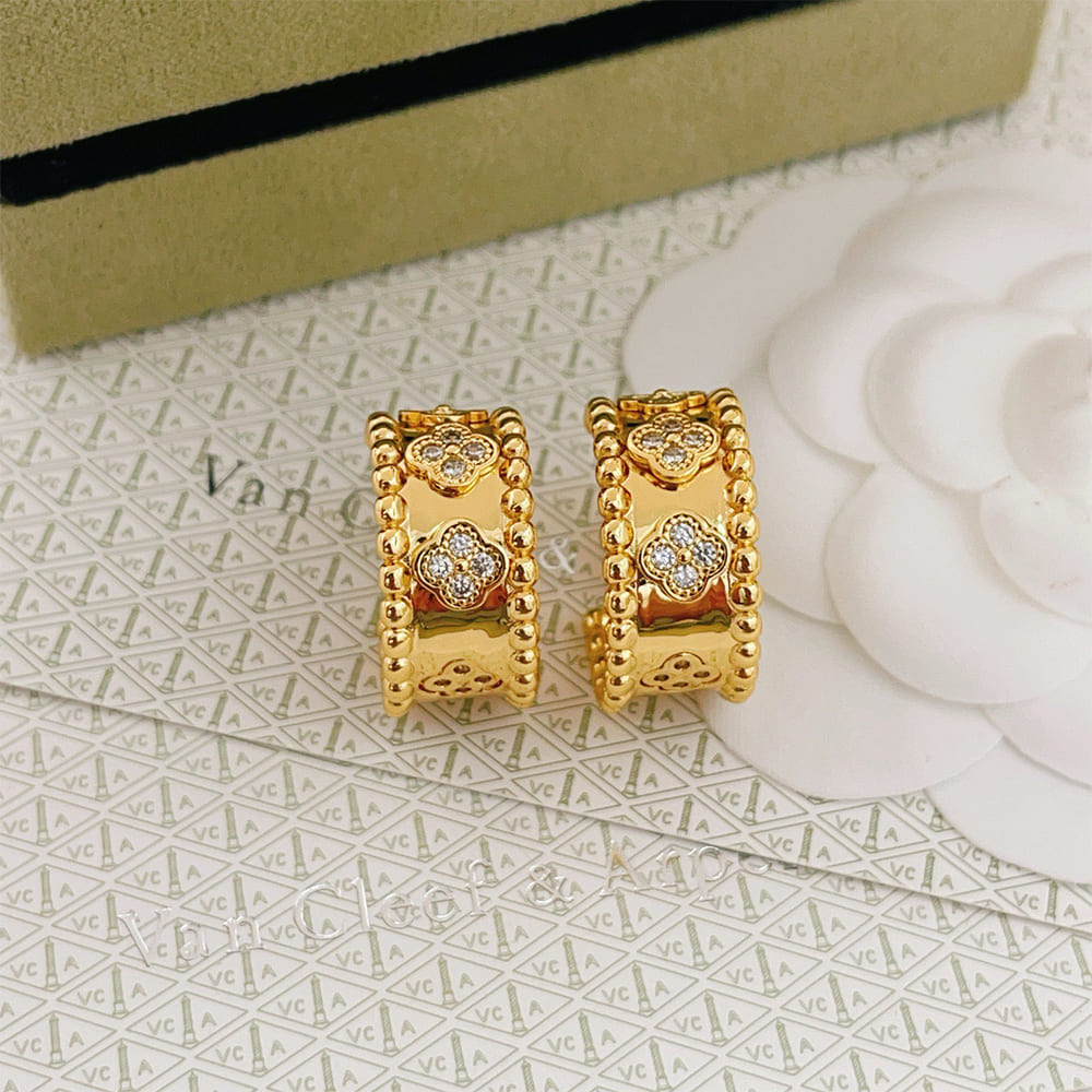 VCA Perl??e four-leaf clover hoop earrings