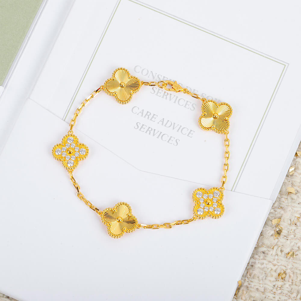 VCA Vintage Alhambra bracelet