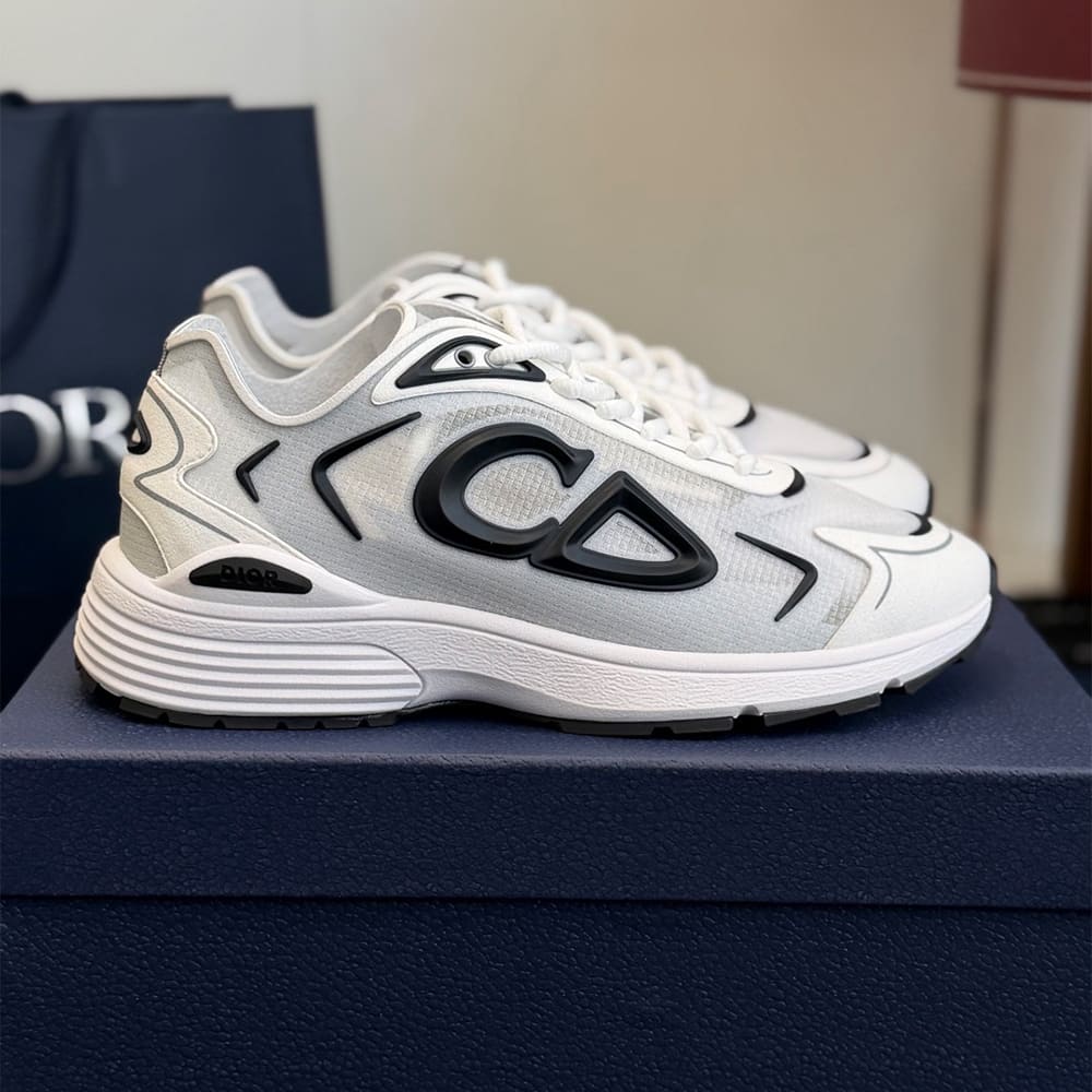 D10r B30 Countdown Tech Sneaker