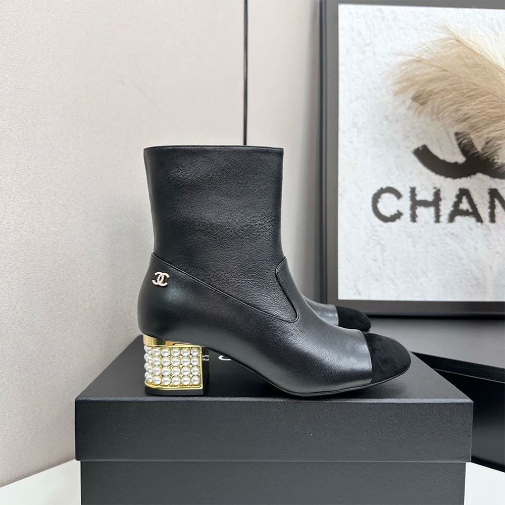 Ch**el Boots