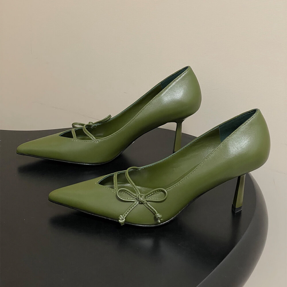 Pra*a leather pumps