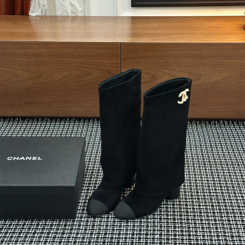 Ch**el Boots