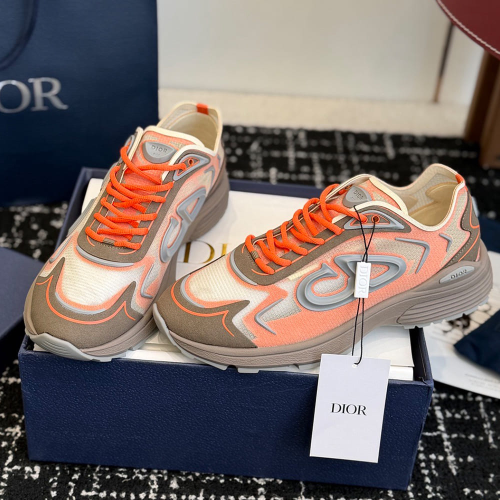 D10r B30 Countdown Tech Sneaker
