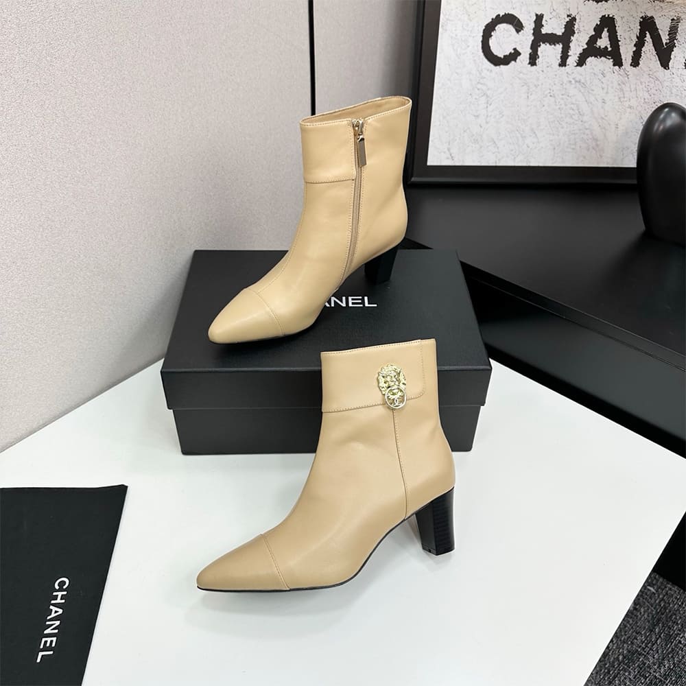 Ch**el Boots