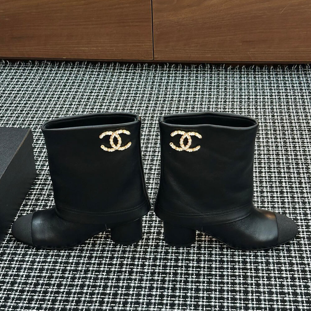 Ch**el Boots