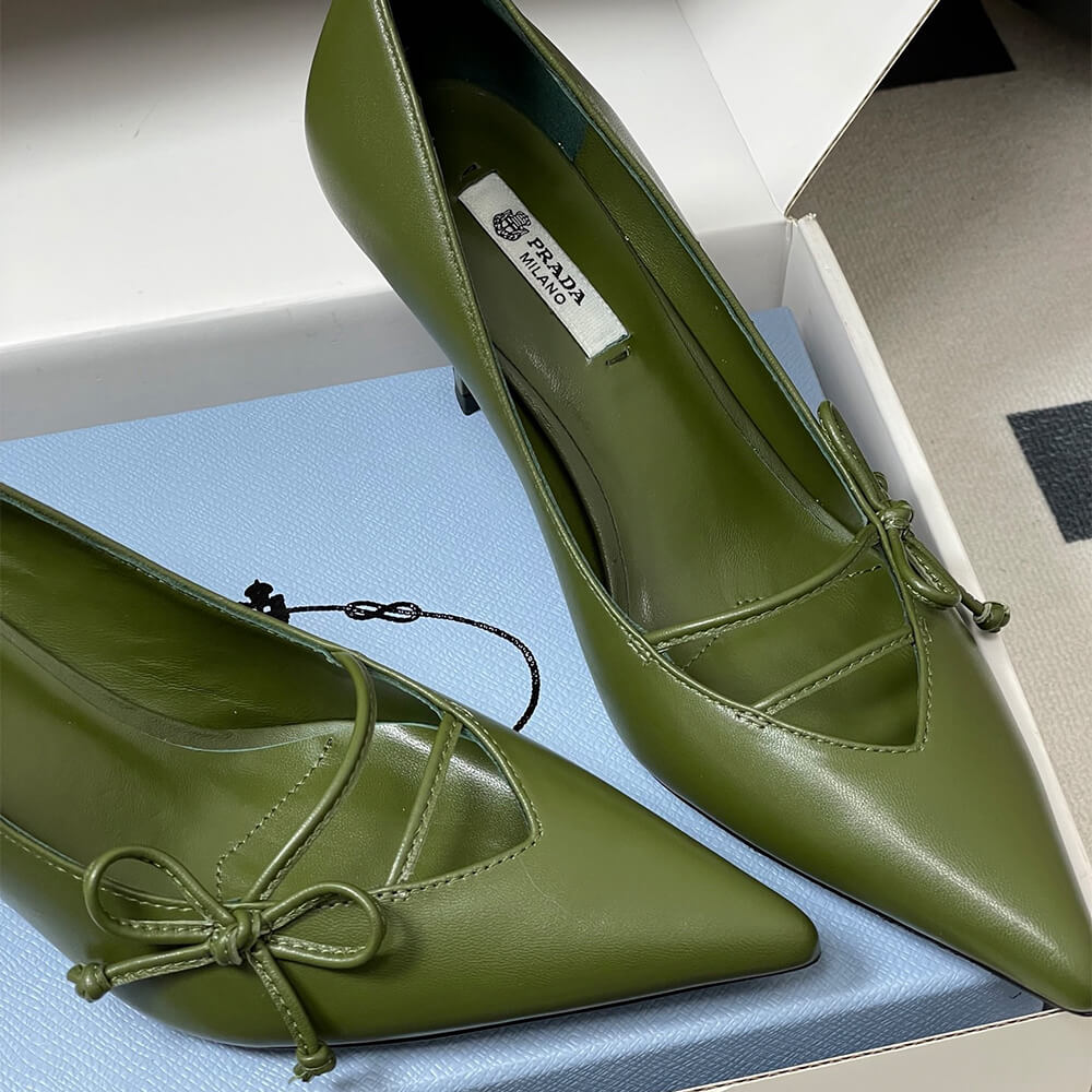 Pra*a leather pumps