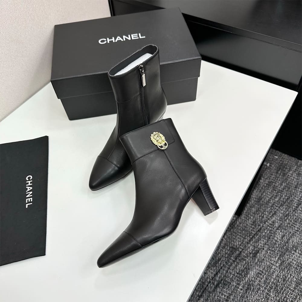 Ch**el Boots