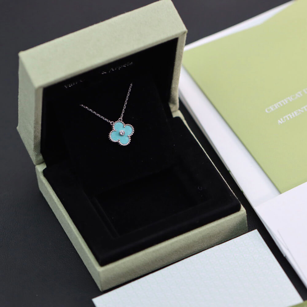 VCA necklace