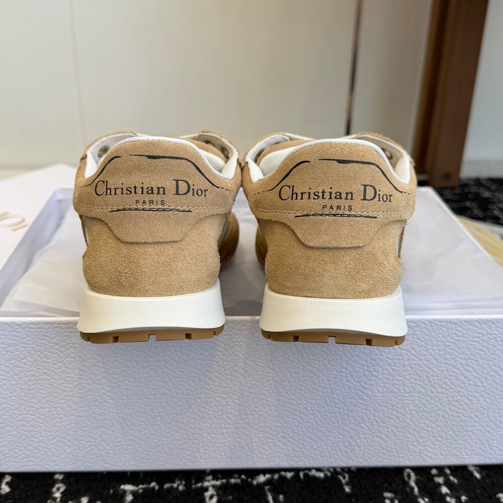 D10r Tech Sneaker