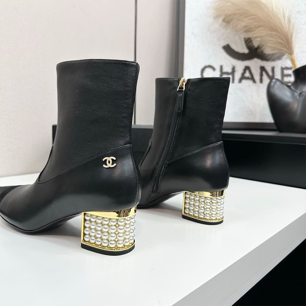 Ch**el Boots