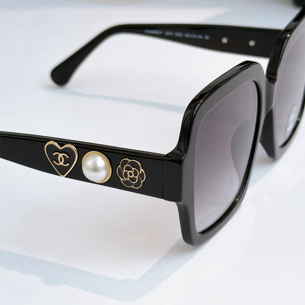Ch**el Square Sunglasses