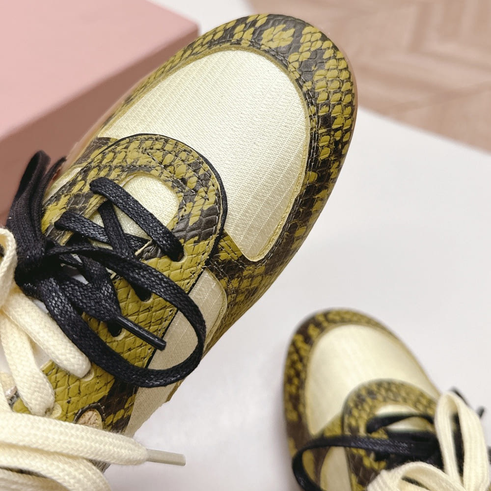 M1um1u Gymnasium Technical Sneaker