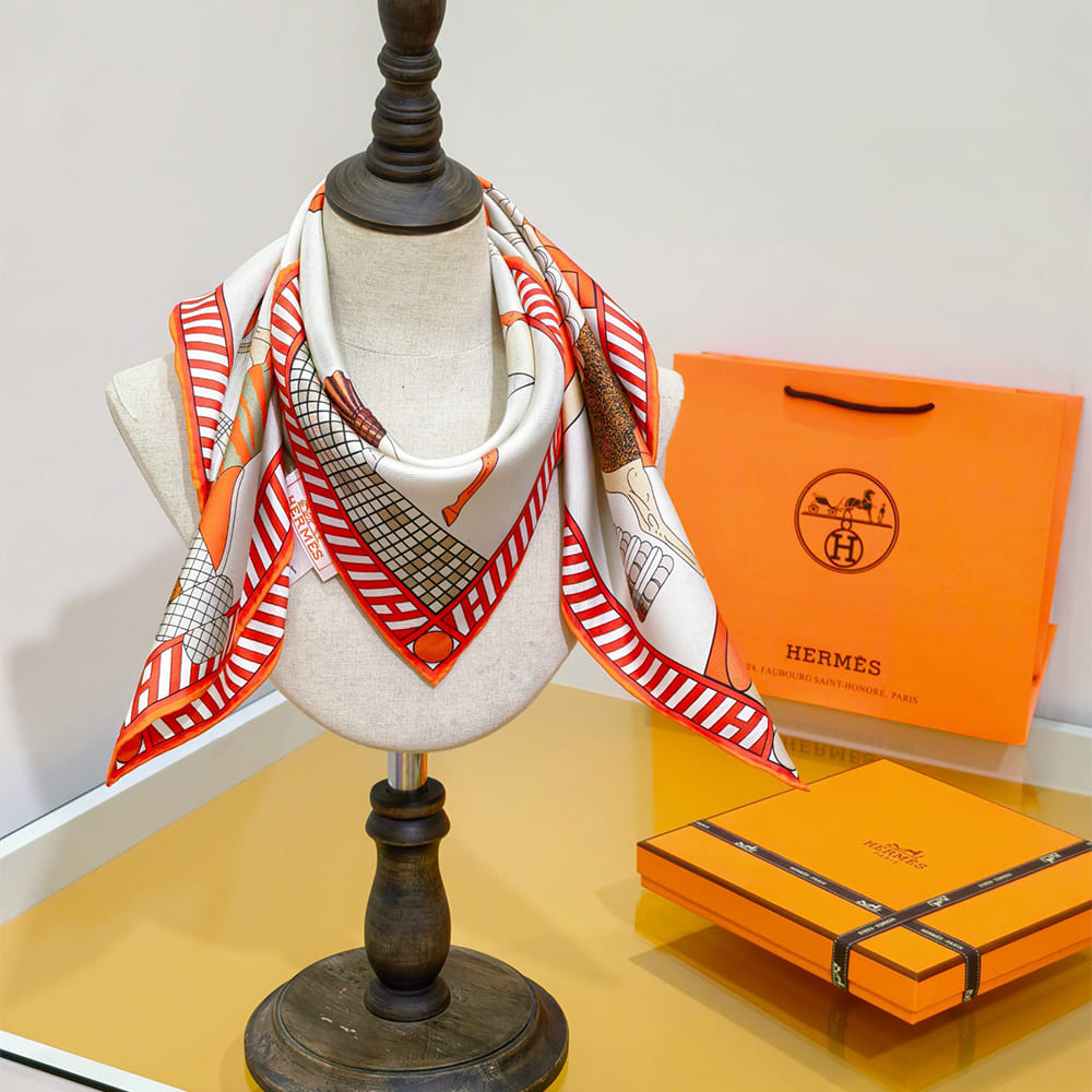 H**me5 A Toute Allure scarf 90