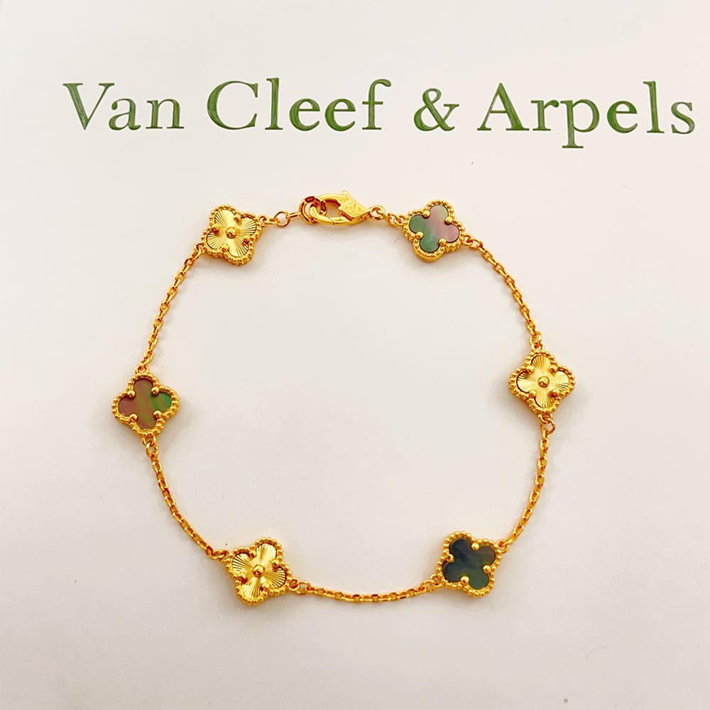 VCA Vintage Alhambra bracelet, 6 motifs