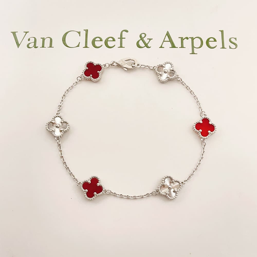 VCA Vintage Alhambra bracelet, 6 motifs