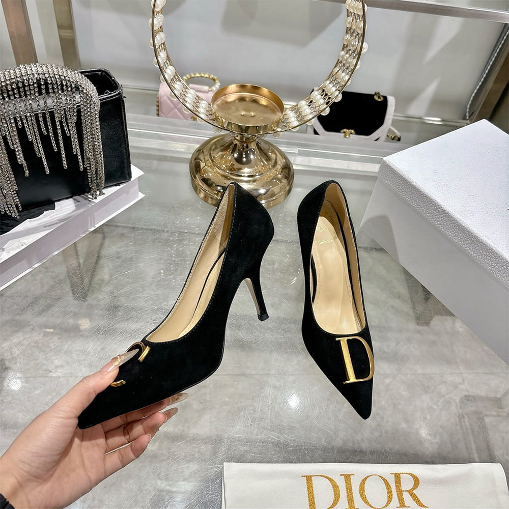 D10r Initials Pump