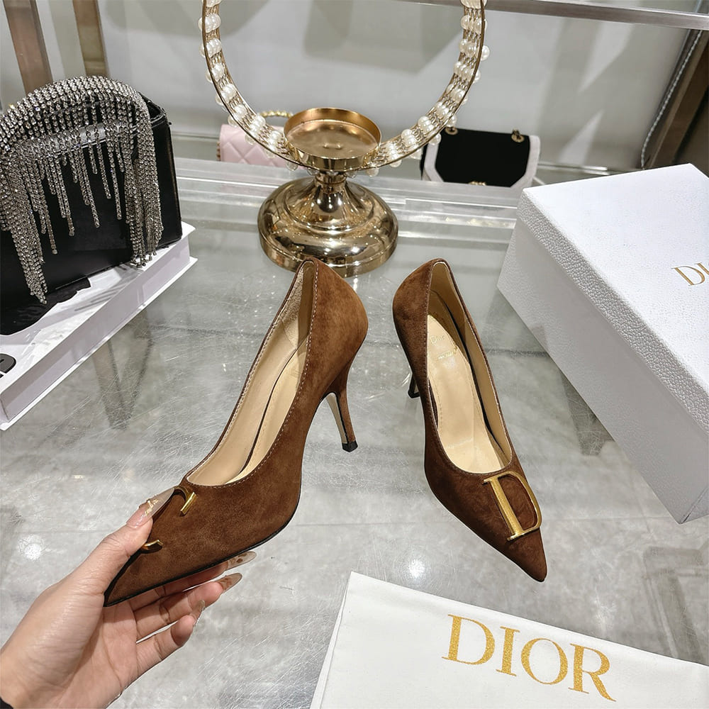 D10r Initials Pump